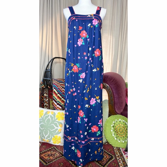 Vintage Dresses & Skirts - 70s Floral Sundress